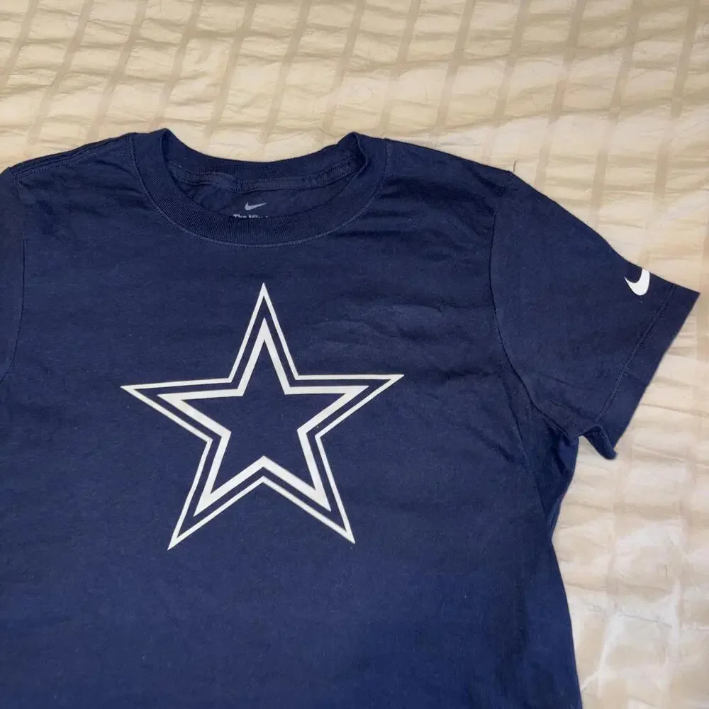 Nike this tee
